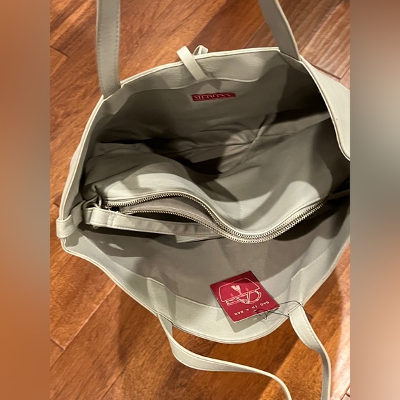 Large light gray tote bag in a bag. NWT - Picture 3 of 9